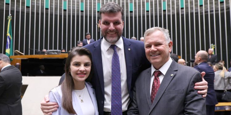 Deputados aprovam projeto que proíbe embargos com base em imagens de satélites