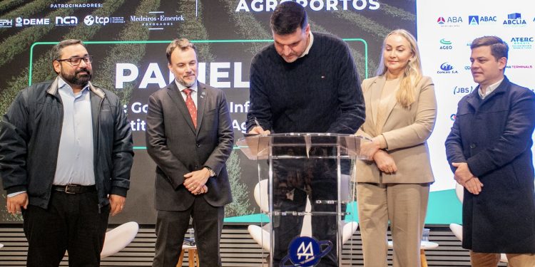 AgroPorto inaugura agenda conjunta entre portos e agro para fortalecer a competitividade do Brasil