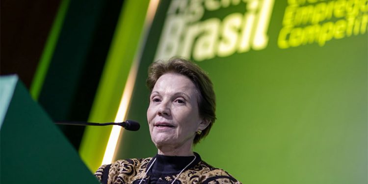 Tereza Cristina cobra ajuste fiscal e alerta para impacto dos juros sobre o crédito rural